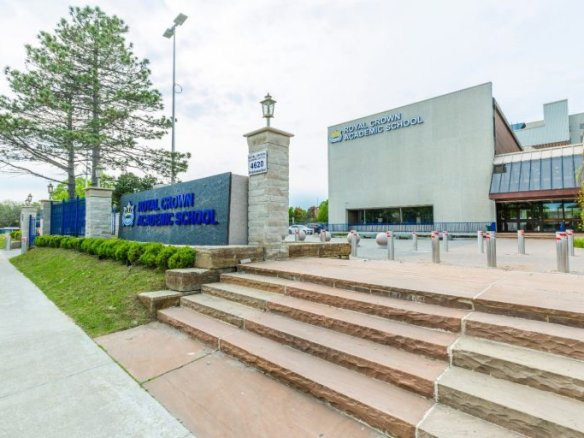 Al Royal Crown School